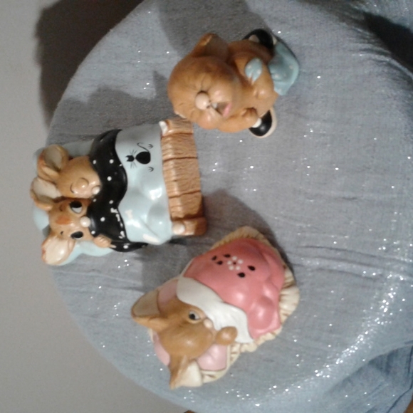 Pendleton Rabbits - Picture 1 of 3